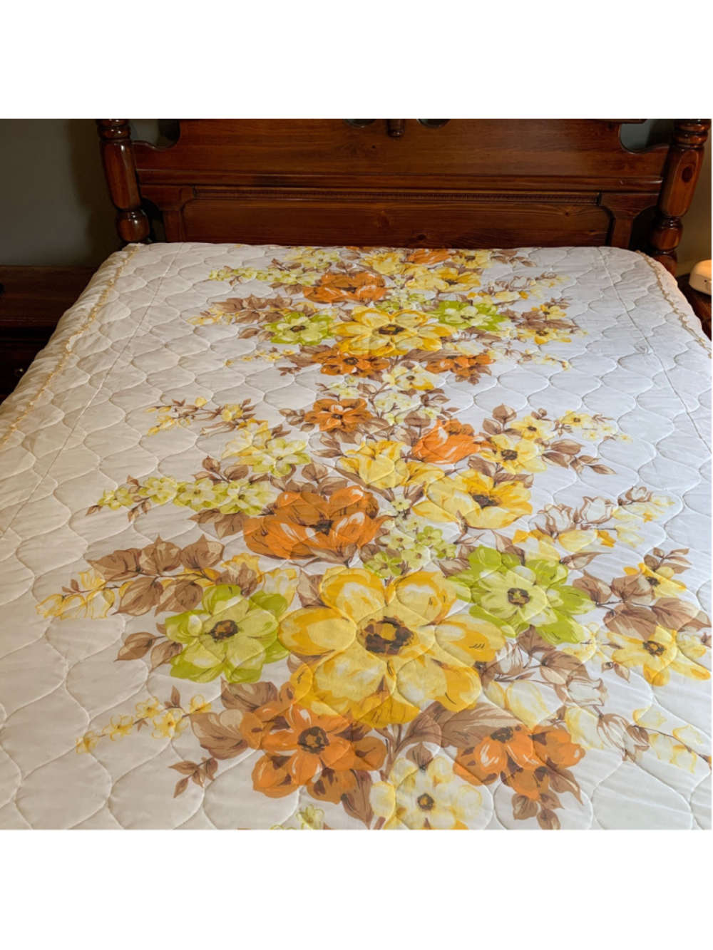 Vintage Double Size Bedspread Floral Ruffle White Yellow Brown Big Flowers
